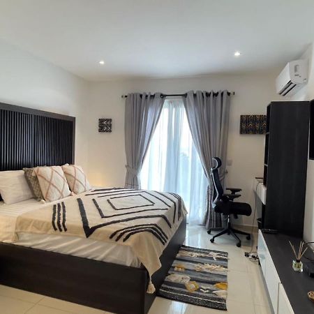 The Lennox Luxury Apartment Accra Esterno foto