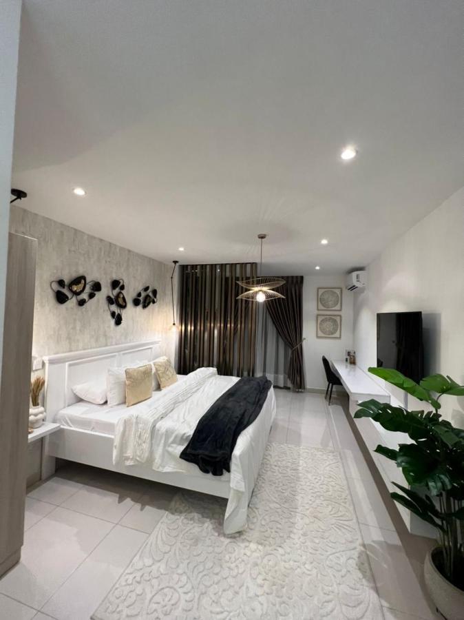 The Lennox Luxury Apartment Accra Esterno foto