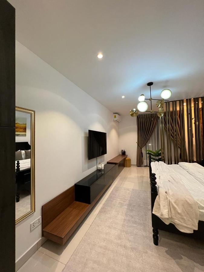 The Lennox Luxury Apartment Accra Esterno foto