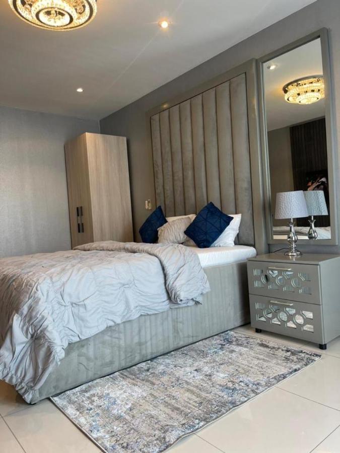 The Lennox Luxury Apartment Accra Esterno foto