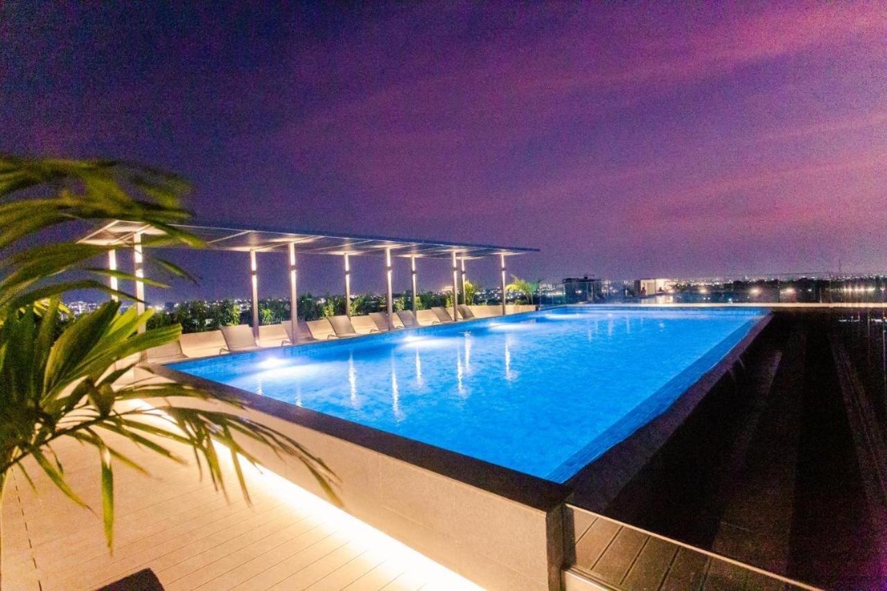 The Lennox Luxury Apartment Accra Esterno foto
