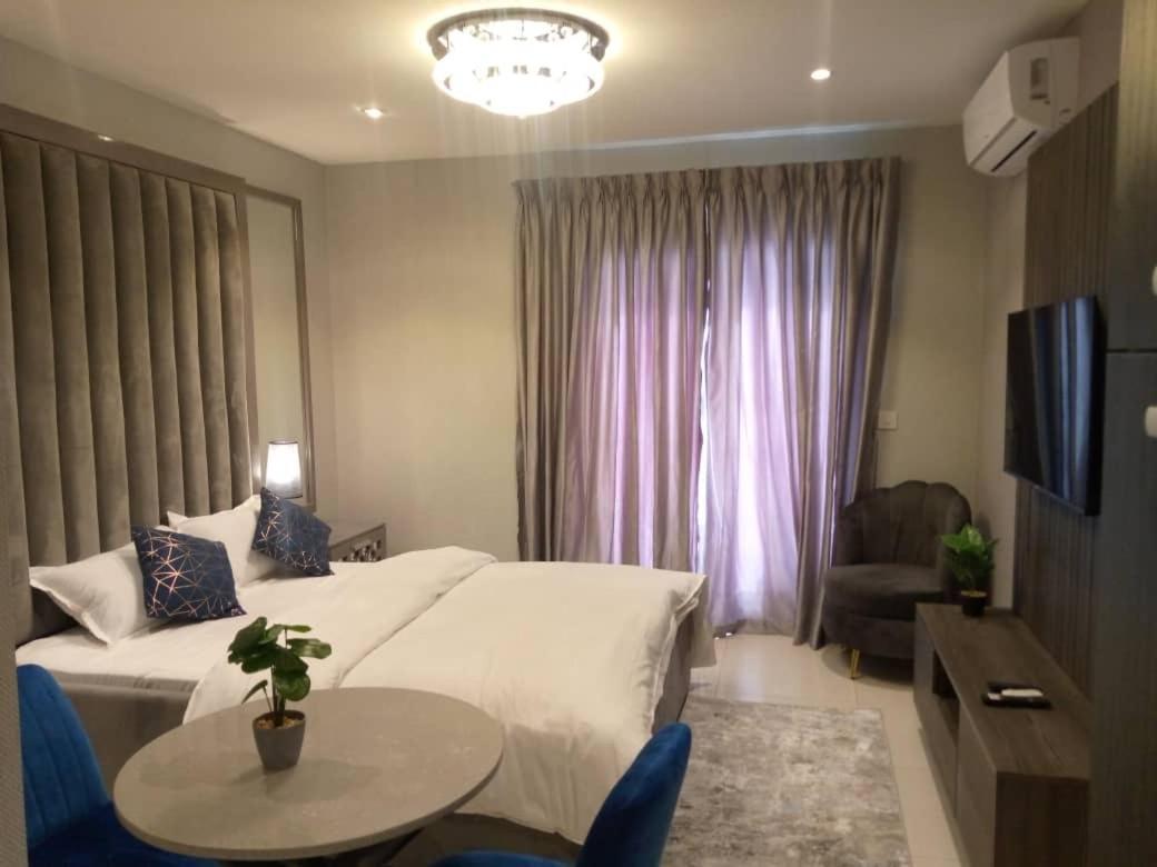 The Lennox Luxury Apartment Accra Esterno foto